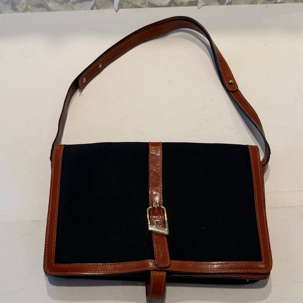 Gucci Vintage Rare Black and Tan Shoulder Bag - Picture 1 of 9